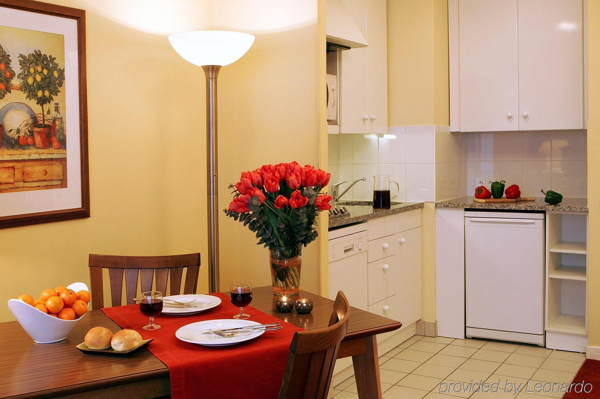 Citadines Tour Eiffel Paris Aparthotel Kamer foto